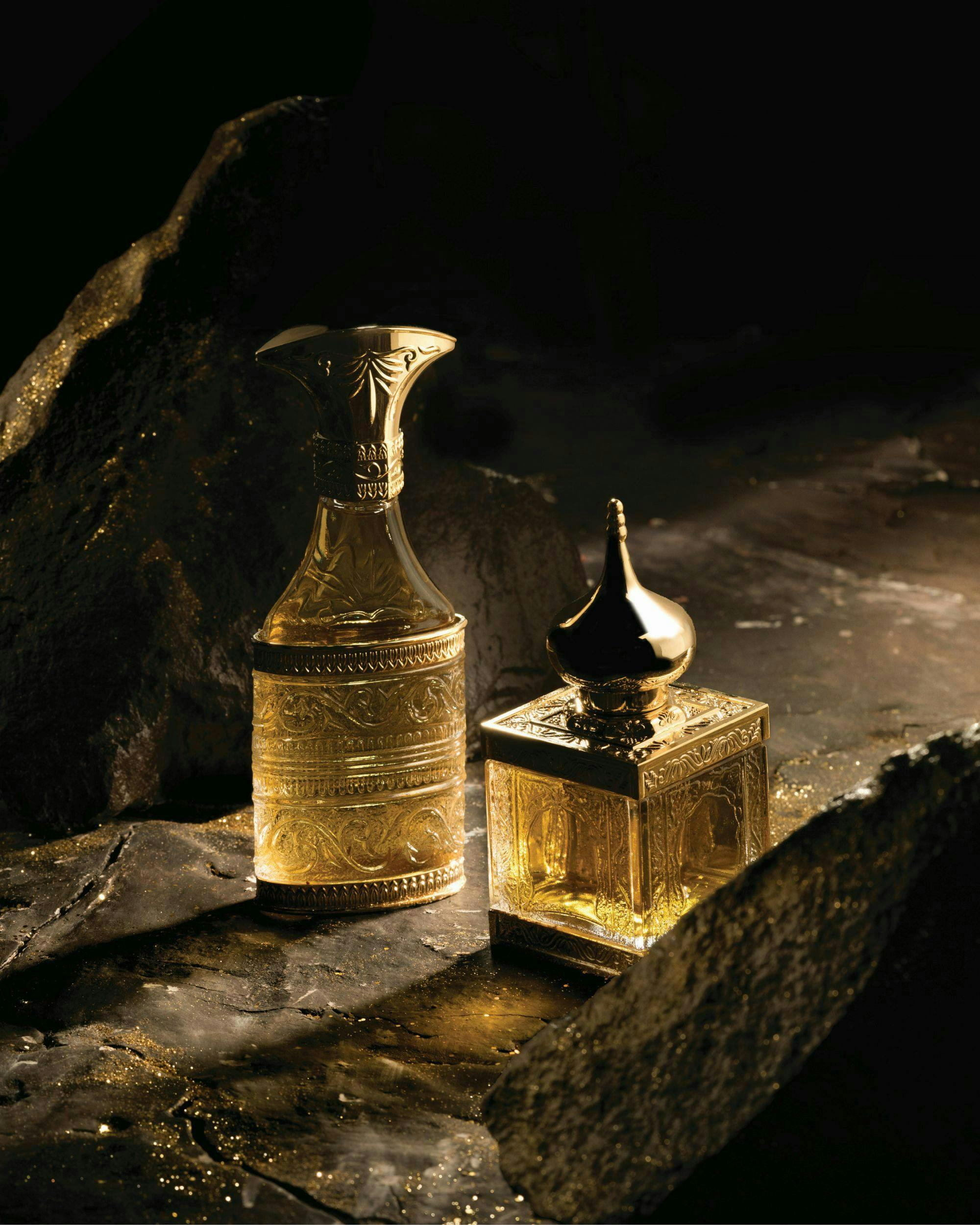 treasure jar bottle cosmetics perfume gold