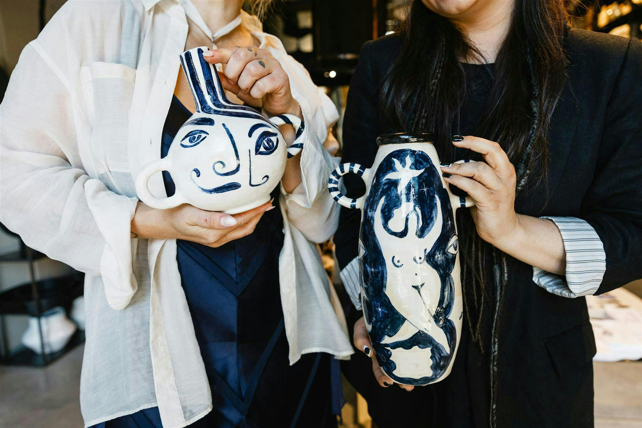 pottery cookware pot art can tin handicraft clothing scarf