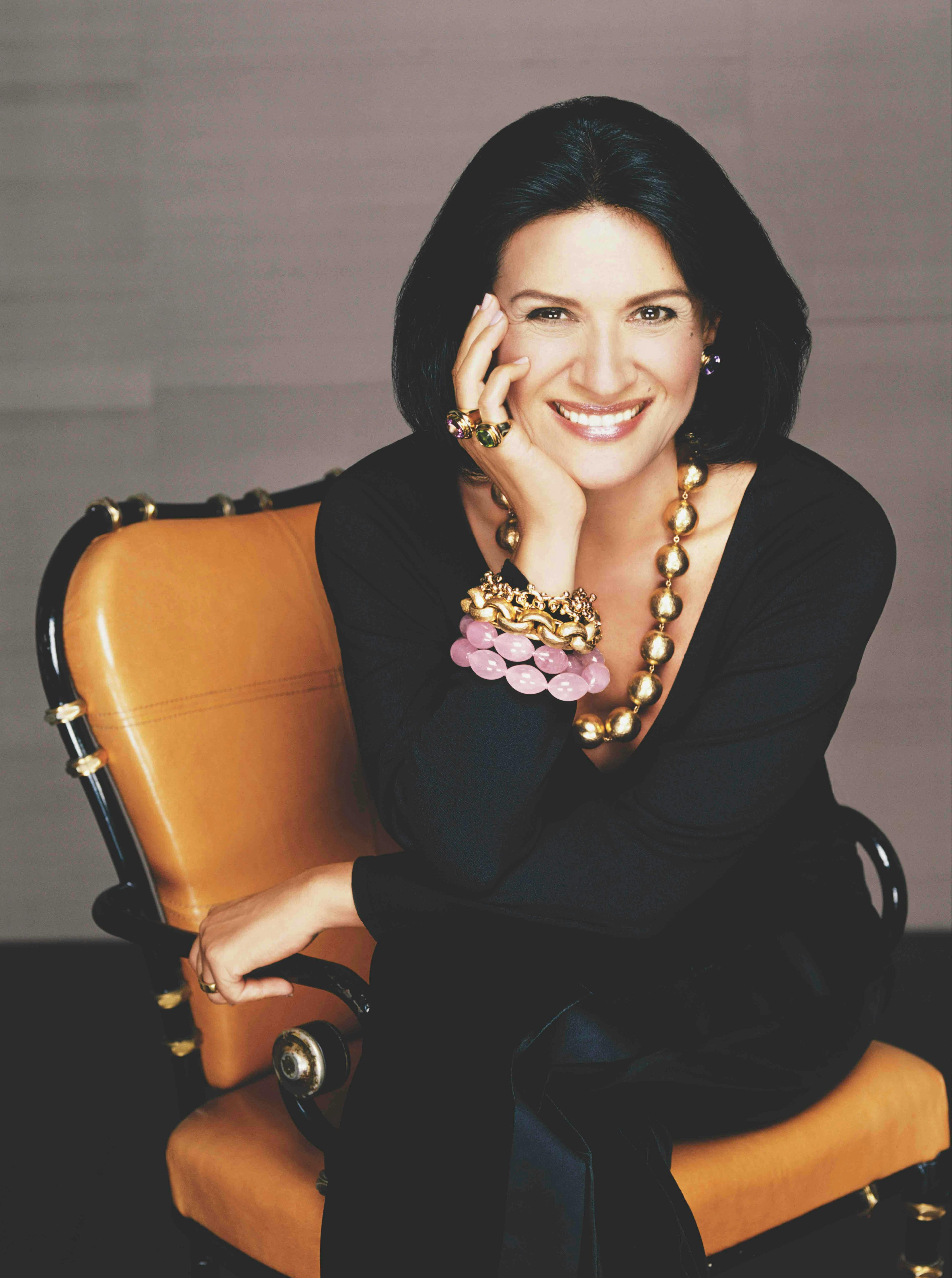 Paloma Picasso in the TIFFANY & CO. Courtesy of TIFFANY & CO.