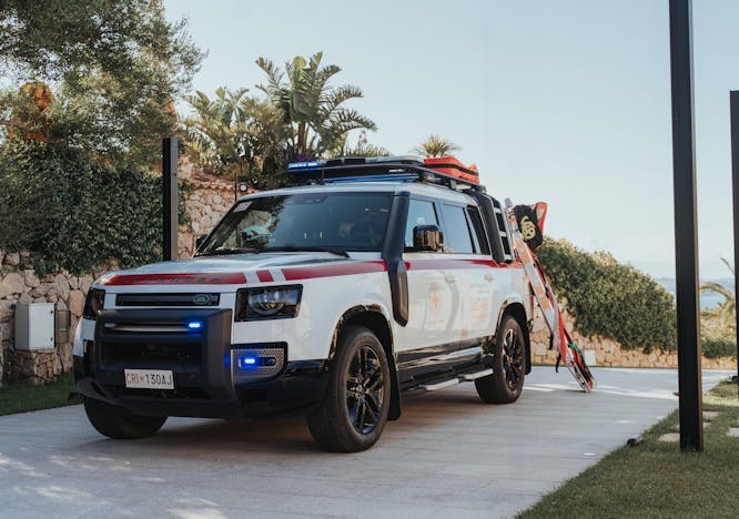 Defender is providing the Italian Red Cross with a specially equipped Defender 130 fitted with satellite communications equipment to build resilient communities, able to face environmental emergencies